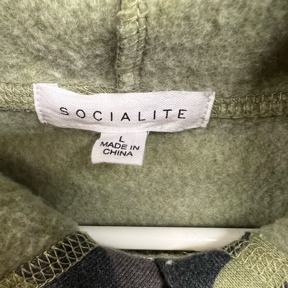 New Socialite Camo Hoodie - Picture 2 of 2